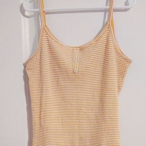 gingham tank top🌻